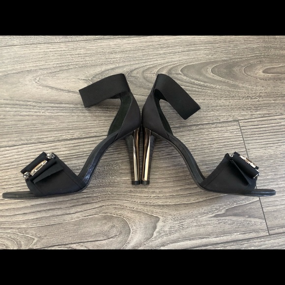 Tory Burch Ankle Strap Heel - Picture 3 of 6
